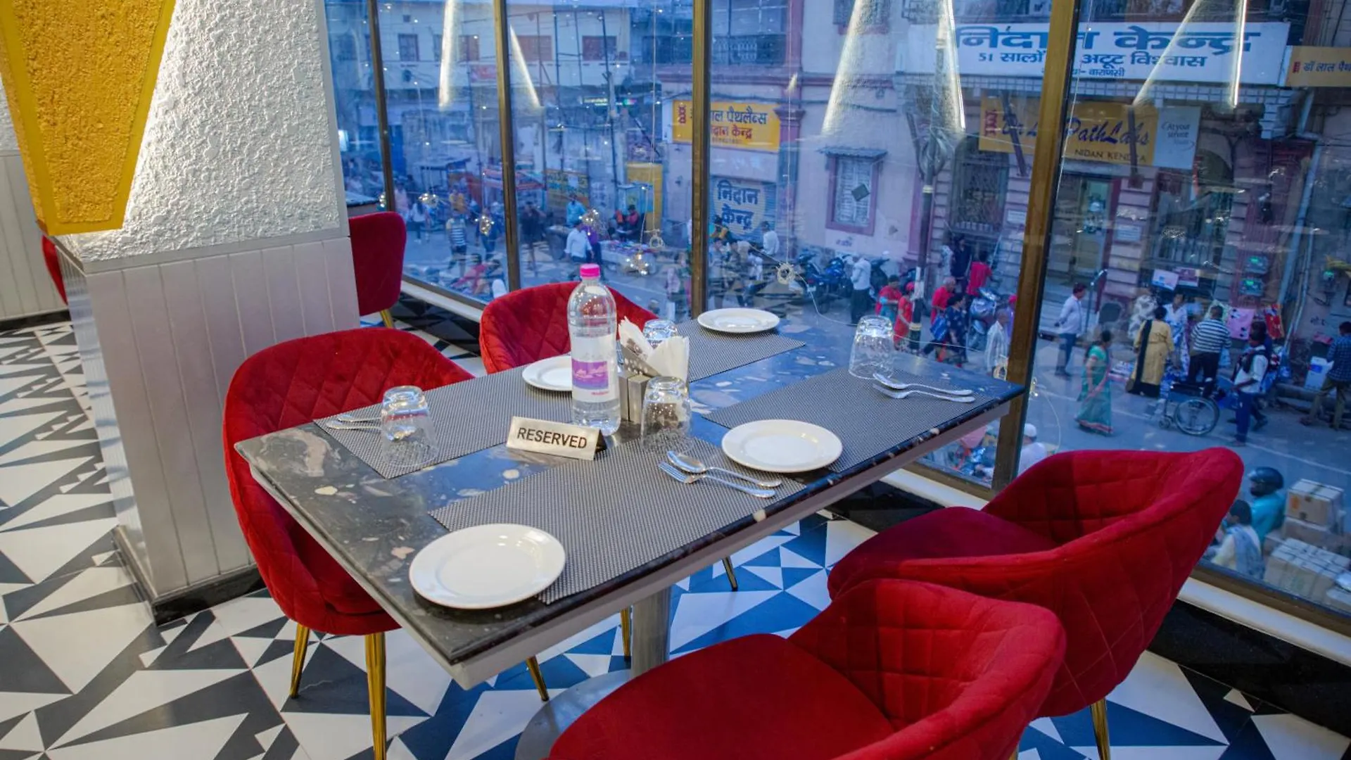 Pearl Courtyard Hotel Benares