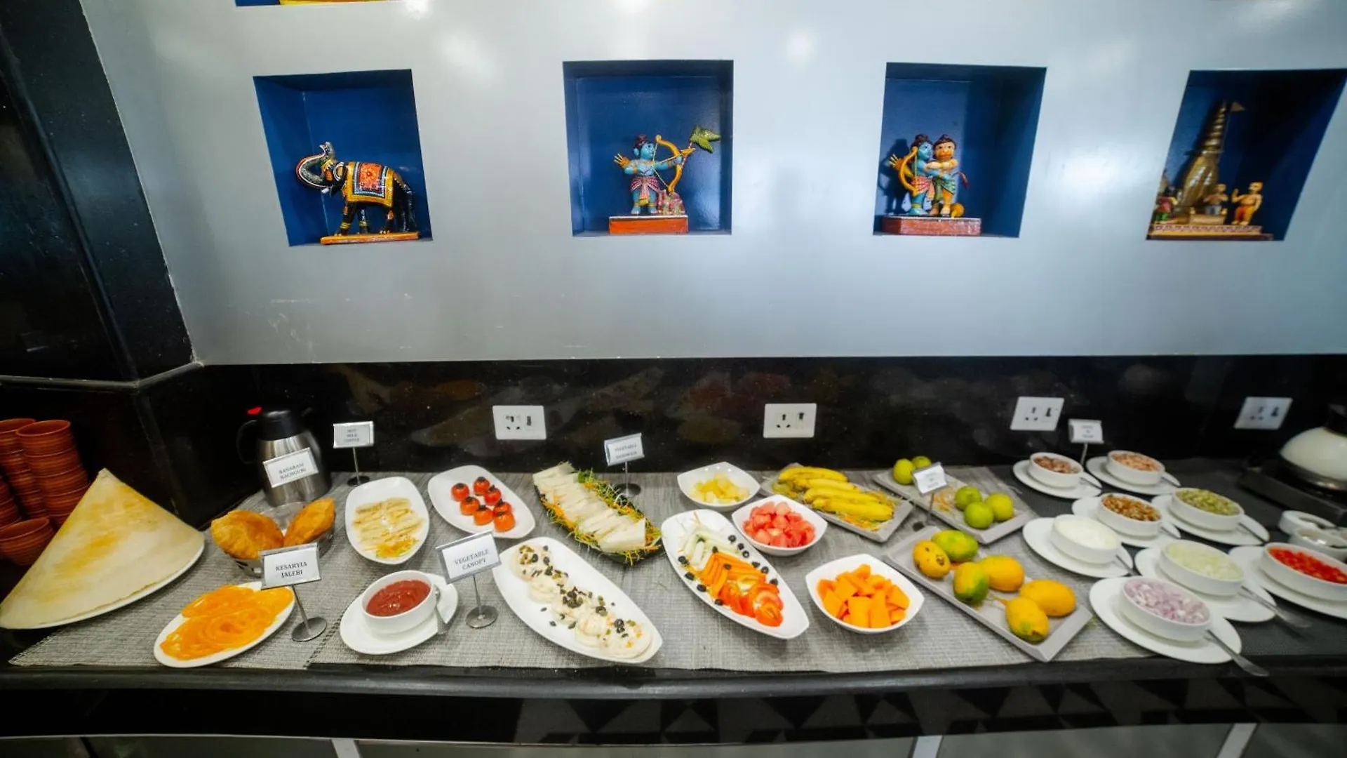 Pearl Courtyard Hotel Varanasi