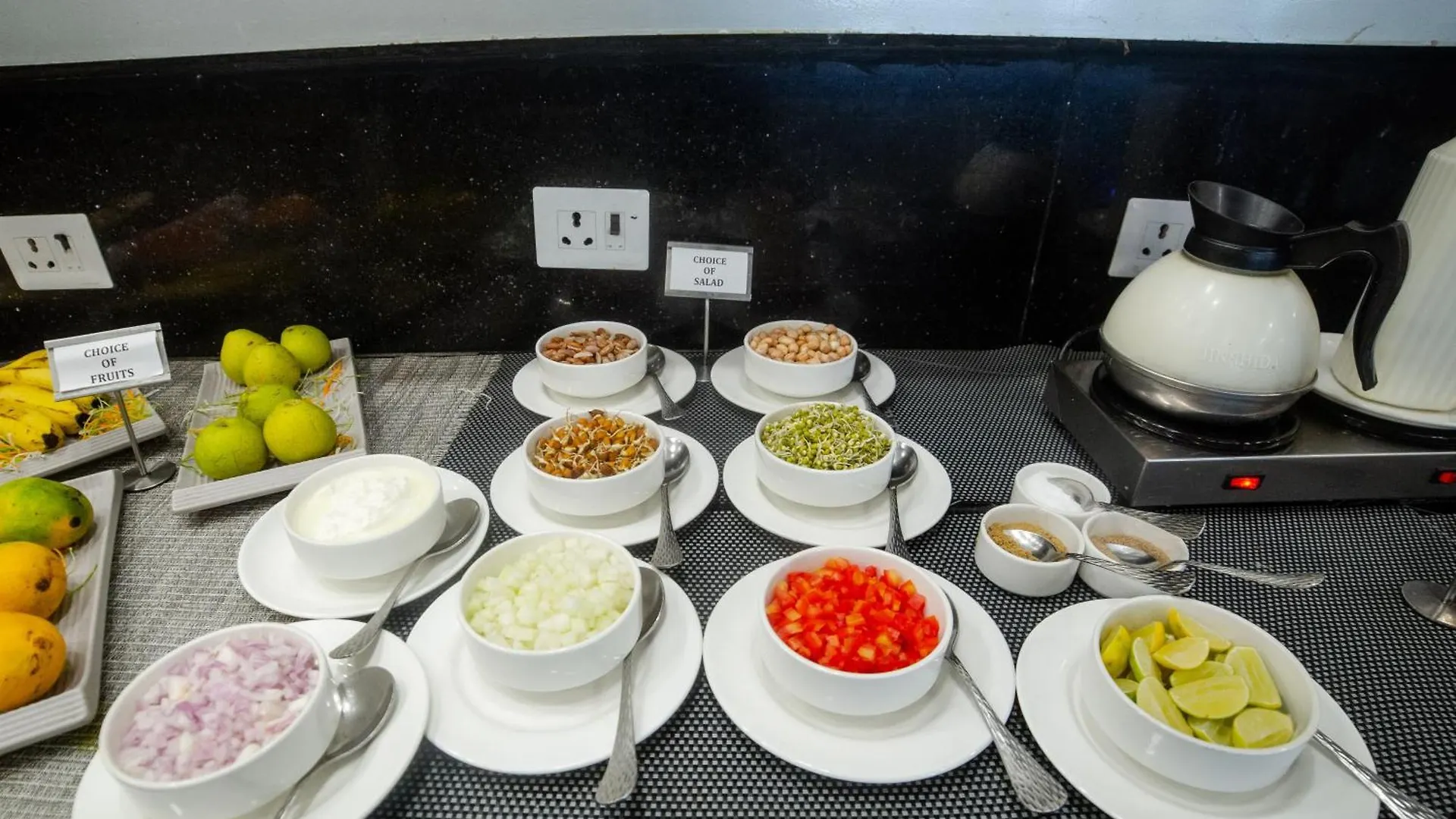 Pearl Courtyard Hotel Varanasi